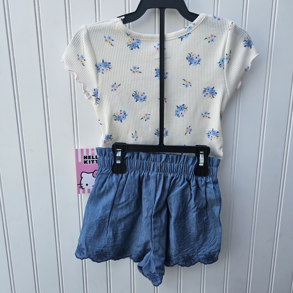 NEW Hello Kitty Floral T-Shirt and FAUX Denim Shorts Set 2T - Picture 5 of 5